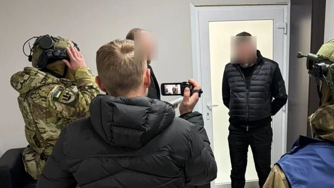 Ексзаступника СБУ на Херсонщині затримали за хабар