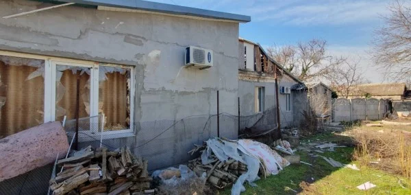 Обстріли Херсонщини: загиблий, семеро поранених, серед них поліцейські