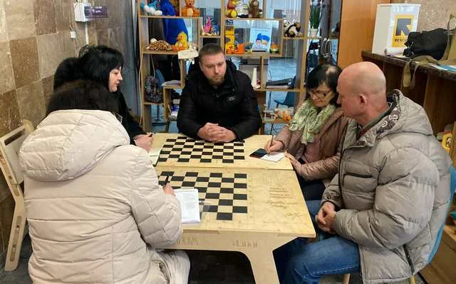 Координація допомоги переселенцям з Херсонщини обговорена в Миколаєві