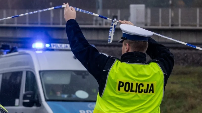 Посольство України в Польщі перевіряє інформацію про 91 українця