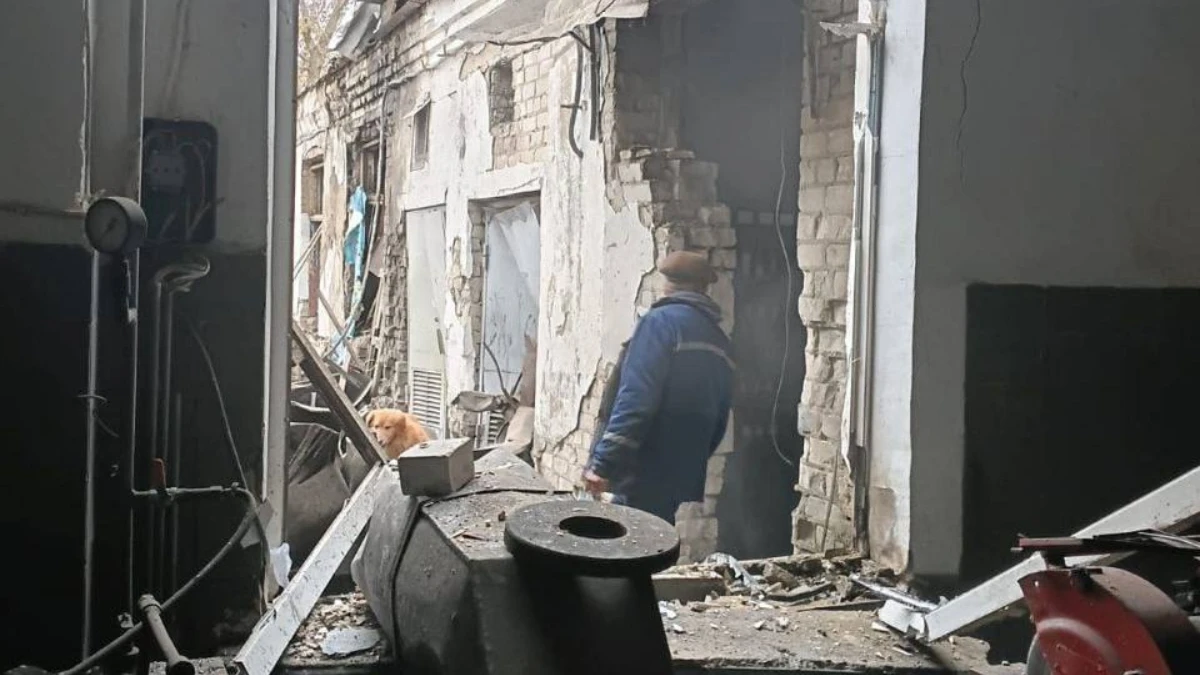 Окупанти скинули вибухівку з дрона на комунальне підприємство Херсона