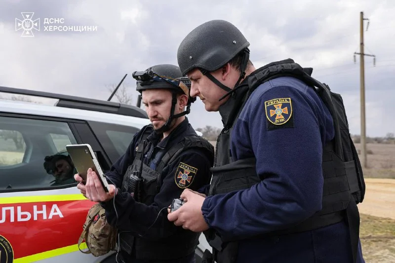 Рятувальники Херсонщини посилюють навички керування дронами для реагування