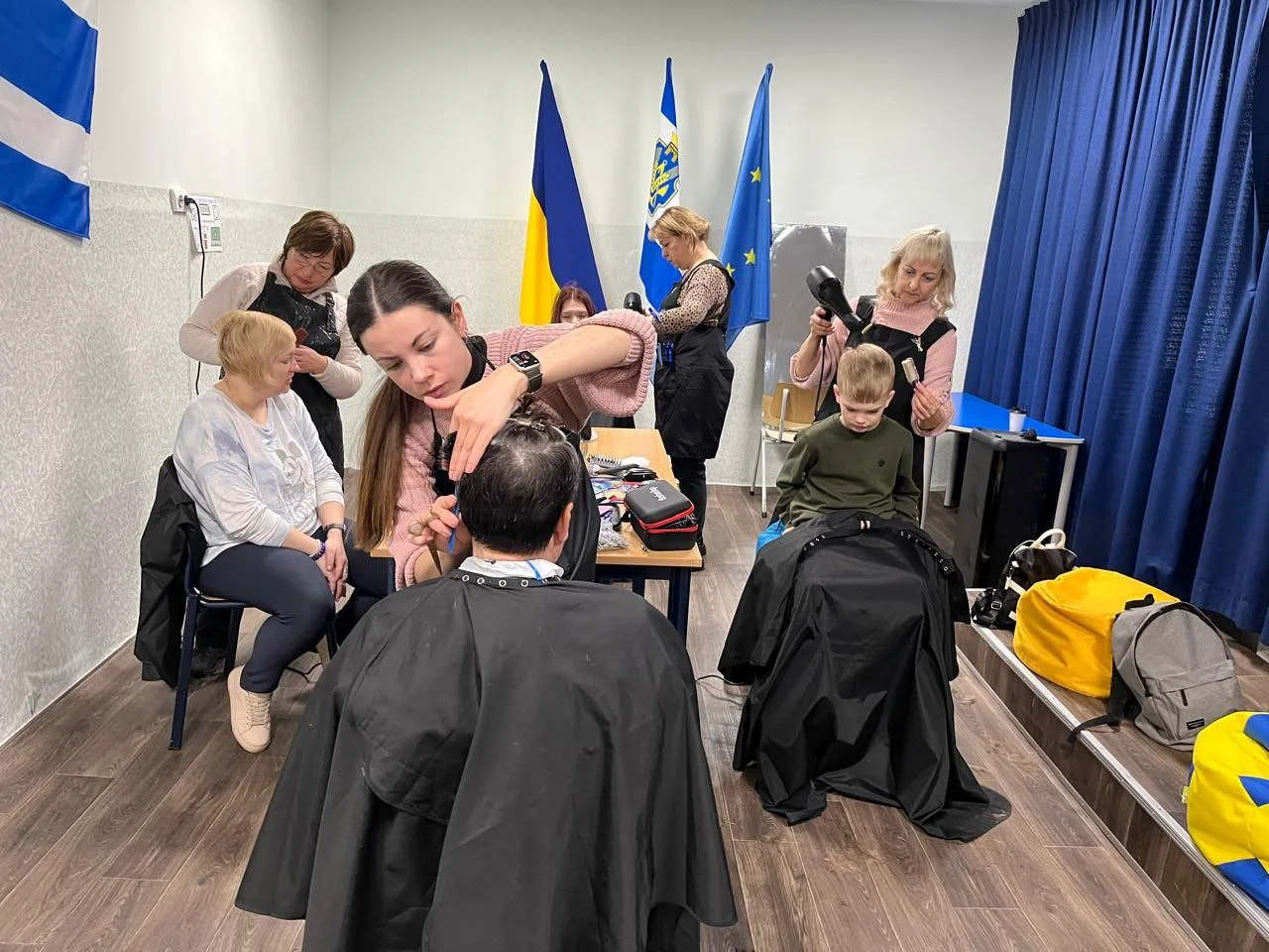 Гуманітарний хаб “Вільні разом” у Хмельницькому допомагає херсонцям
