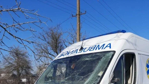 На Херсонщині дрон РФ атакував бригаду екстреної медичної допомоги