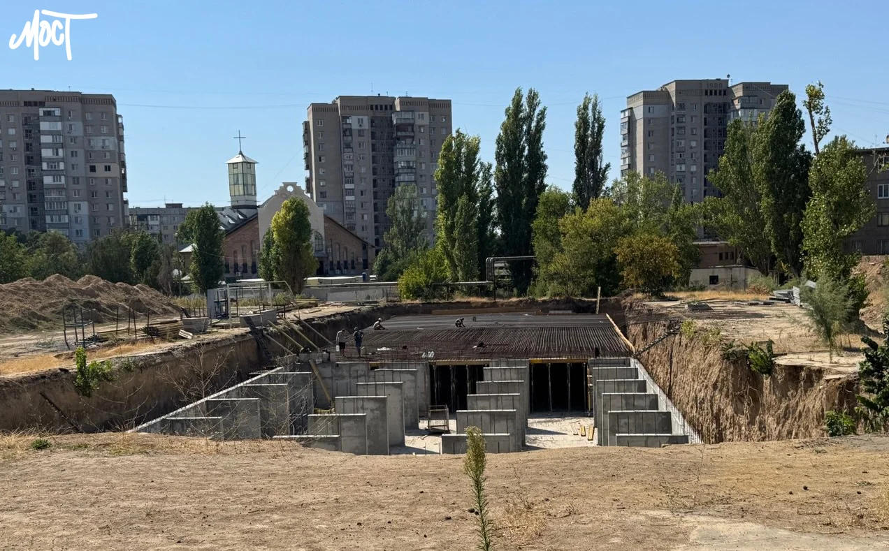 Херсон: Скандал з “підземними школами” — рік без винних та зв’язки з прокуратурою