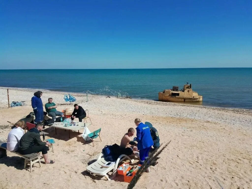 Судно з краденим зерном зазнало аварії в Азовському морі: є загиблі