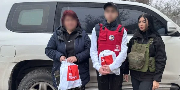 Херсонщина: Поліція та волонтери евакуювали 9 людей з-під обстрілів
