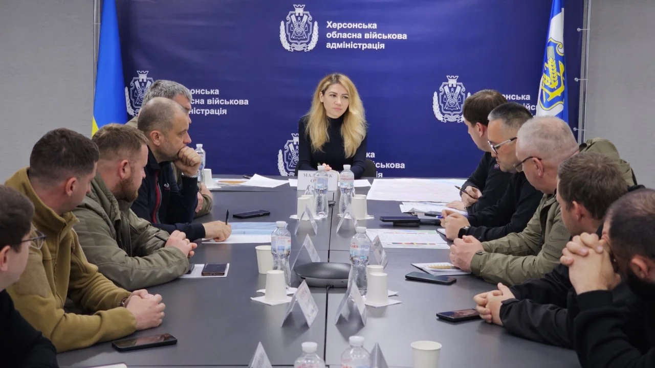 Херсонщина: 157 км логістичних шляхів захищено антидроновими сітками