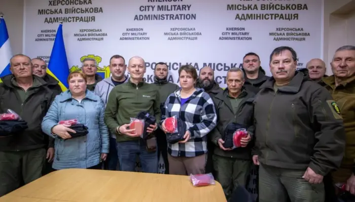 Херсонська громада отримала аптечки та дефібрилятори від ВООЗ