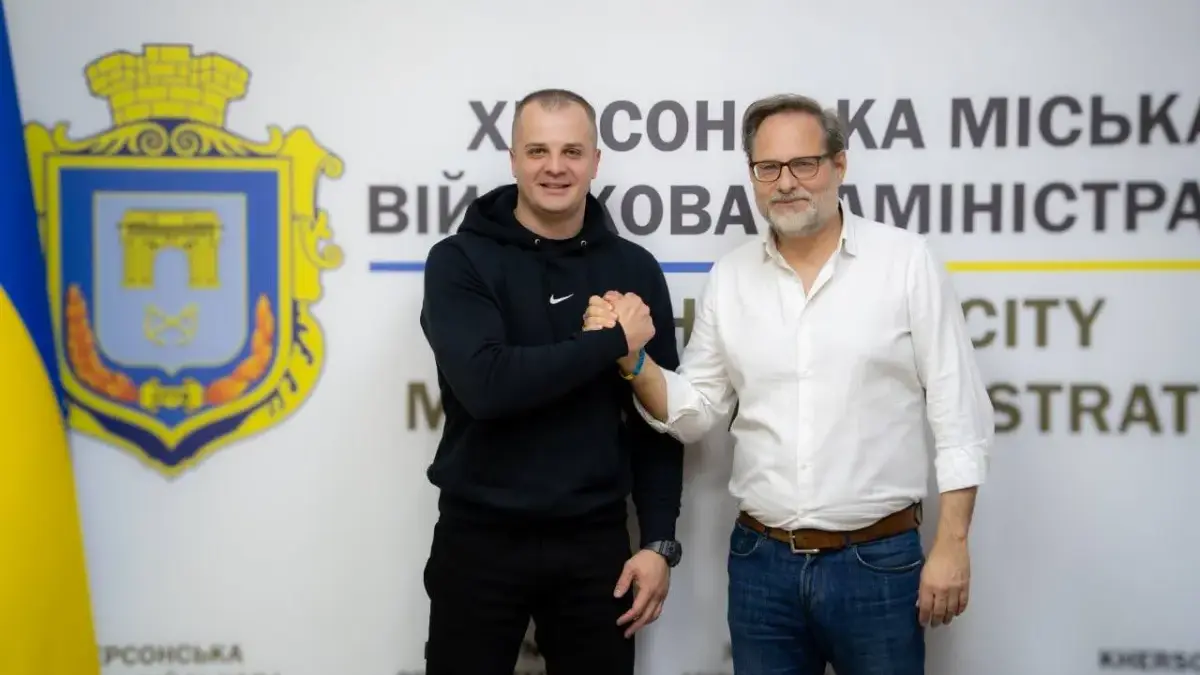 Партнери України передали генератори Херсону та обговорили допомогу