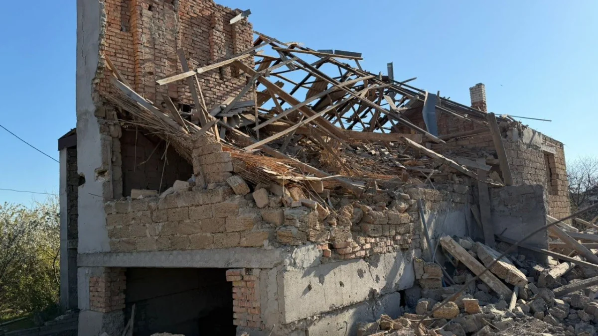 Російський авіаудар у Білозерці: понад 20 будинків зруйновано та пошкоджено