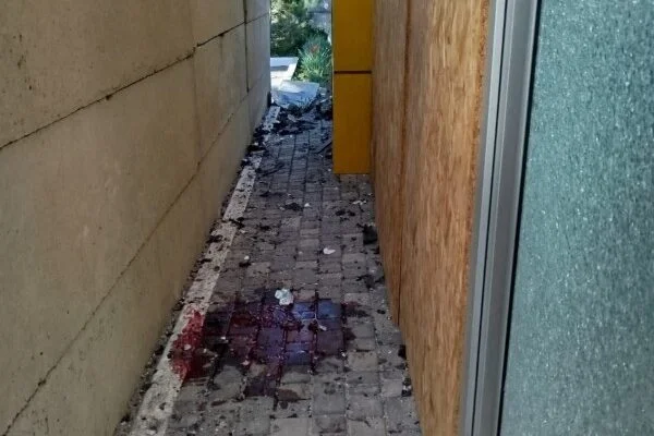 11 людей та двоє поліцейських поранені на Херсонщині: наслідки атак РФ