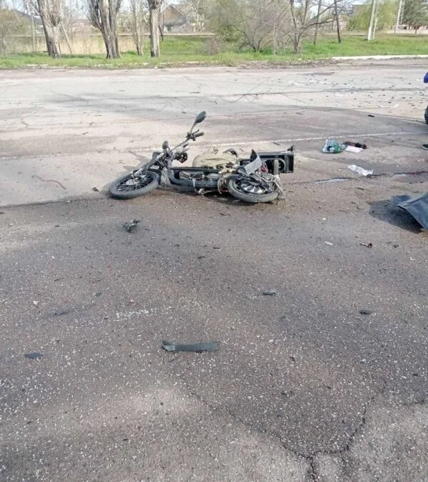 В Херсоні двоє цивільних загинули від дронової атаки вранці