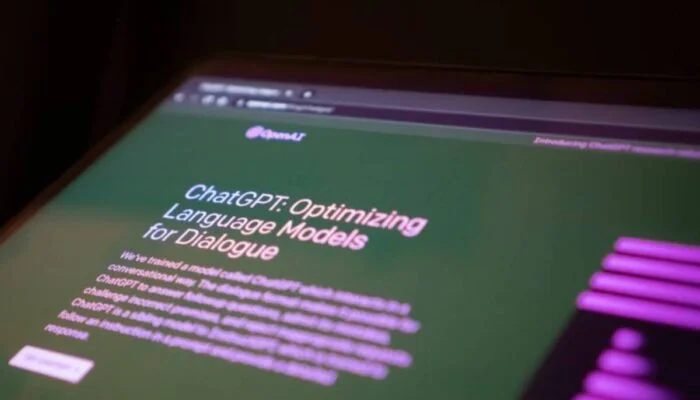 OpenAI оновила угоду ChatGPT: дозволена реклама та доступ до контактів